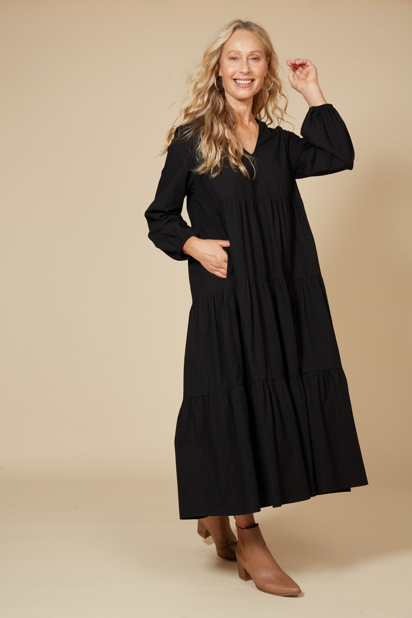 Studio Tiered Maxi - Ebony