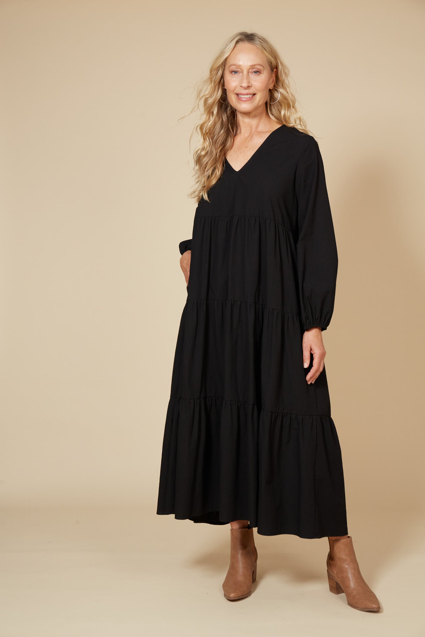 Studio Tiered Maxi - Ebony